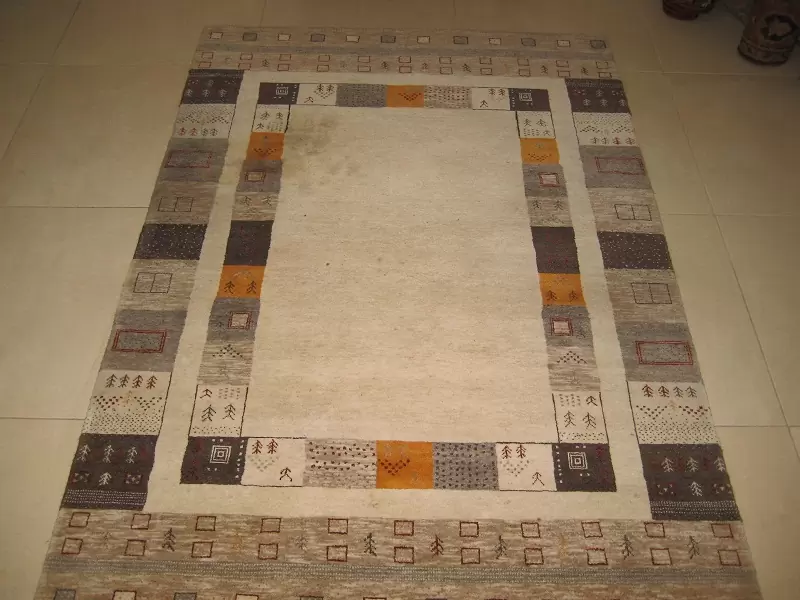 nettoyage tapis Gabbeh - avant